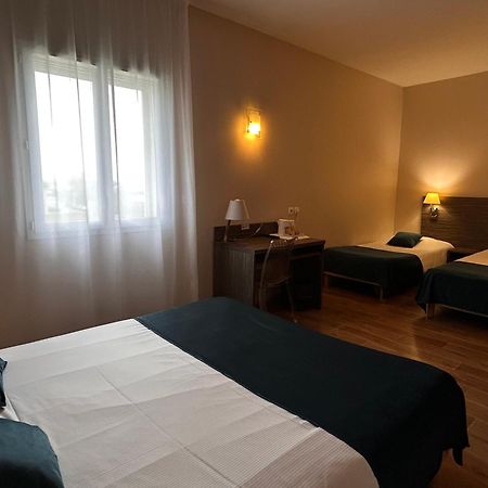 Hotel Caiman Pierrelatte Ngoại thất bức ảnh