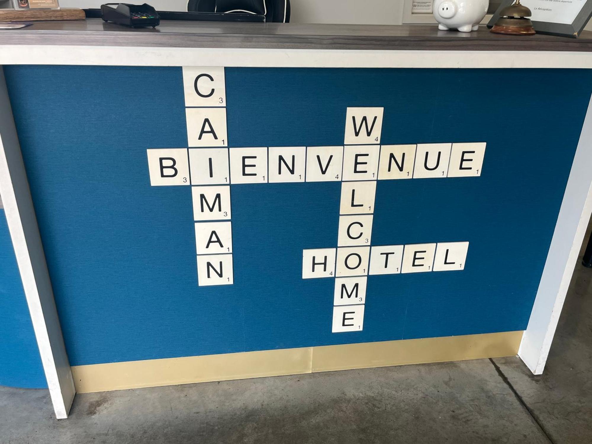 Hotel Caiman Pierrelatte Ngoại thất bức ảnh