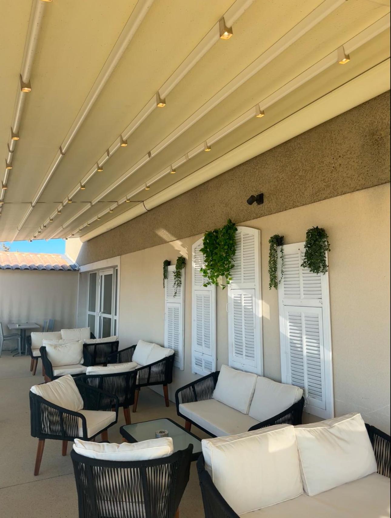 Hotel Caiman Pierrelatte Ngoại thất bức ảnh